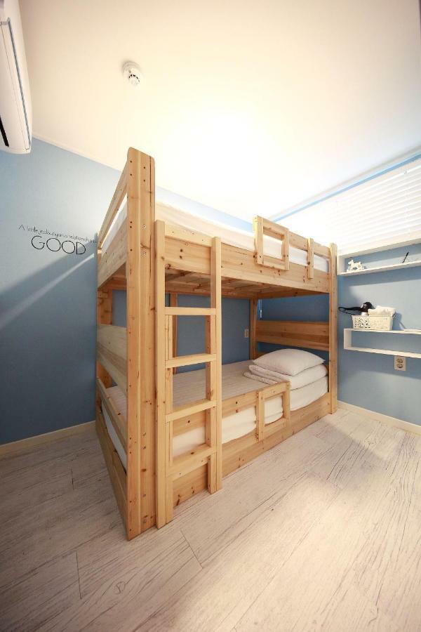 Jjuk Guesthouse 済州市 エクステリア 写真